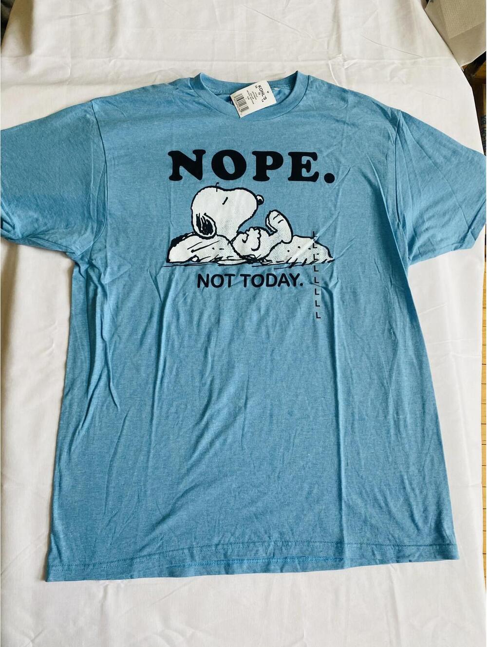 Peanuts Snoopy “NOPE. NOT TODAY.” Graphic T-Shirt Size Large